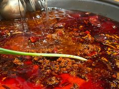 -旧街市鲜货老火锅(大光路店)