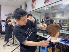 -首脑美容美发化妆美甲培训学校(龙岗校区)