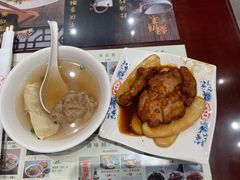 面筋百页单档汤-鲜得来排骨年糕(云南南路店)