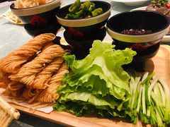 烙馍卷馓子-谷雨春红烧鲤鱼(经三路店)