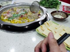 -乙丙丁正宗昭通天麻火腿鸡(总店)