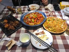 -六福烧烤酒馆(秦隆步行街店)