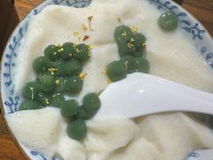 小青团冰豆花-李百蟹·江南蟹黄面·河景餐厅(夫子庙总店)