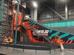 -极限PLAY运动娱乐新世界·团建派对潮玩休闲馆·室内蹦极高空游乐园