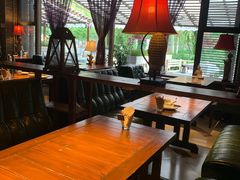 靠窗位-Local泰莲庭(虹鳟鱼店)