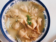 黄鱼馄饨-明呈黄鱼面馆(斜土路店)