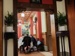 -梅龙镇酒家(南京西路总店)