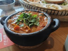 -包整·丝娃娃(一览甲秀楼风景店)