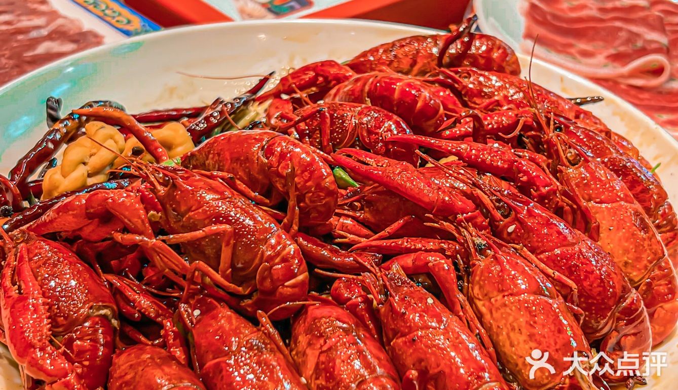 小龙虾和烤鸭这对CP，一下子撞进了我心坎里了！