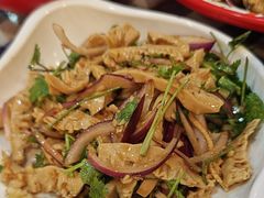 -雪熊哈尔滨烧烤·精酿啤酒·砂锅(中央胜境店)