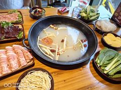 -壹兆圆重庆火锅手工炒底料(长白格林玫瑰湾店)