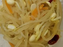 松根丝拌豆芽-龍聚祥烧麦馆(万达店)