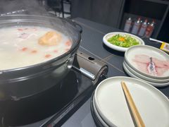-牛牛和牛海鲜粥底火锅(长虹国际城店)