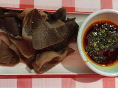 -洪霞餐馆·川菜·鲜货现炒(两江春城店)