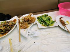 -覃记海鲜美食餐厅