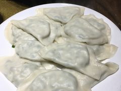 -方国老头包子·39年威海本地老字号•小船海鲜疙瘩汤