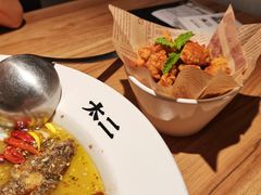 停不下来小酥肉-太二酸菜鱼(金沙印象城店)