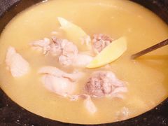 火腿木瓜炖鸡-老滇山寨•云南特色菜•地方菜•民族风情歌舞表演(金碧店)