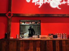 门面-先启半步颠小酒馆(白麓里店)