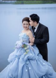 -都市丽人婚纱摄影