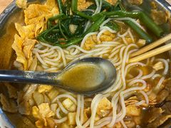 -柳州肥姨妈大骨螺蛳粉(沙河店)