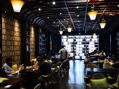 -钟书阁(松江泰晤士小镇店)