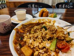 -顶屋咖喱(街道口总店)