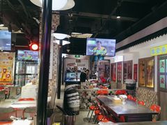 -马路牙子烧烤音乐酒馆(望京店)