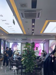 -藤野造型烫染·漂发