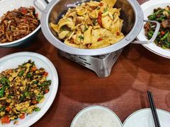 -湖南人家湘菜馆(镇江路店)