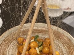 创意鲜果咕噜肉-广州文华东方酒店·江-由辉师傅主理