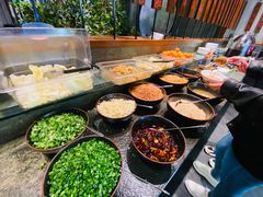 -杨肥肠火锅大排档(火车站花园店)