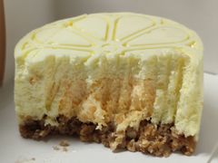 -潮一不贰·法式甜品·生日蛋糕·西式简餐(外滩店)