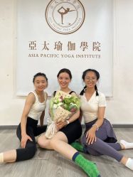 -亚太瑜伽普拉提学院