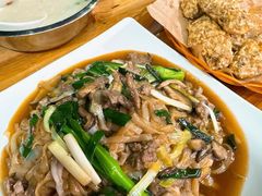 湿炒牛河-南记食粥坊·宵夜大排档(卫国路店)