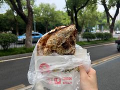 -邵建华师傅梅菜扣肉饼(麓山总店)