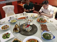 -木卡买提新疆餐厅·清真(新里海顿公馆店)
