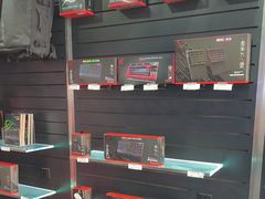 -ROG玩家国度(烟台众诚店)