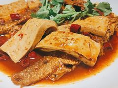 黄鱼烧豆腐-叁宝烤肉• 西安烧烤 领跑品牌(曹家堡店)