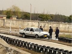 -万国驾校