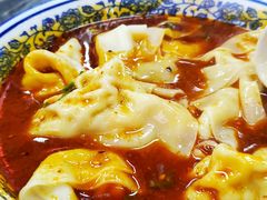 红汤抄手-西月城谭豆花(春熙路店)