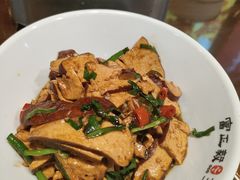 -富正毅三下锅(体育馆店)
