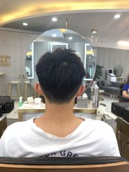 点击看大图 -八佰伴8008星级形象店
