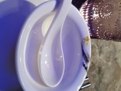 -三人行骨头王火锅(长寿店)