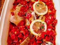 泰式酸辣鲈鱼-甜阿姨·天台花园私房菜(万松园店)