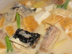 炒鸡鱼头煮水鬼-炳胜品味(海印总店)