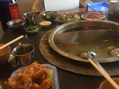 -重庆风光老灶火锅城(同德广场店)