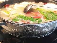 -千百味红餐厅·江西菜(绿地双子塔店)