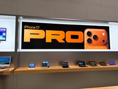 -Apple零售店(华贸购物中心店)