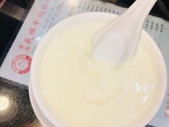 双皮奶-义顺牛奶公司(庇利金街店)